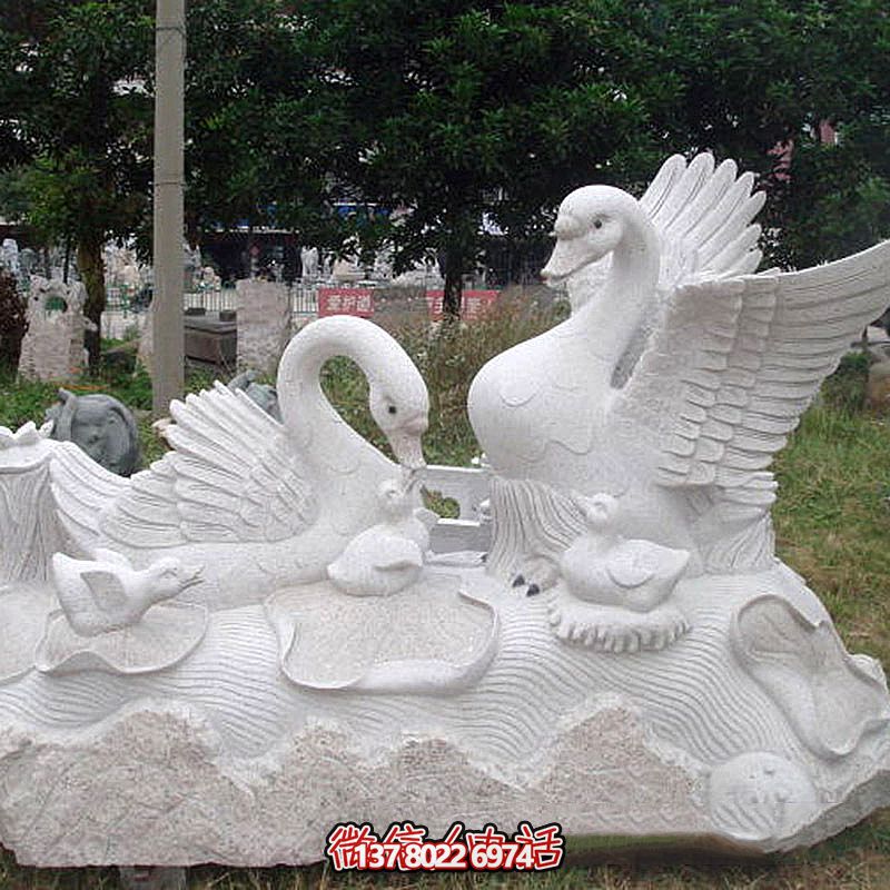 創意企鵝雕塑，點綴你的公園廣場