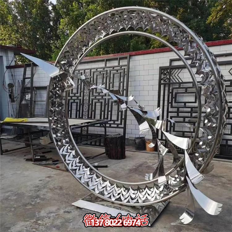 不銹鋼鏤空?qǐng)A環(huán)造型夜光水景雕塑