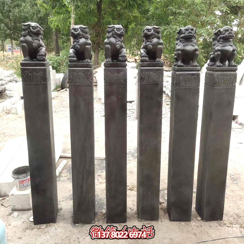 古雅青石仿古石獅子拴馬柱，點綴庭院門前