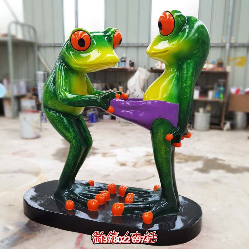 逗趣玻璃鋼青蛙雕塑，為景區增色不只
