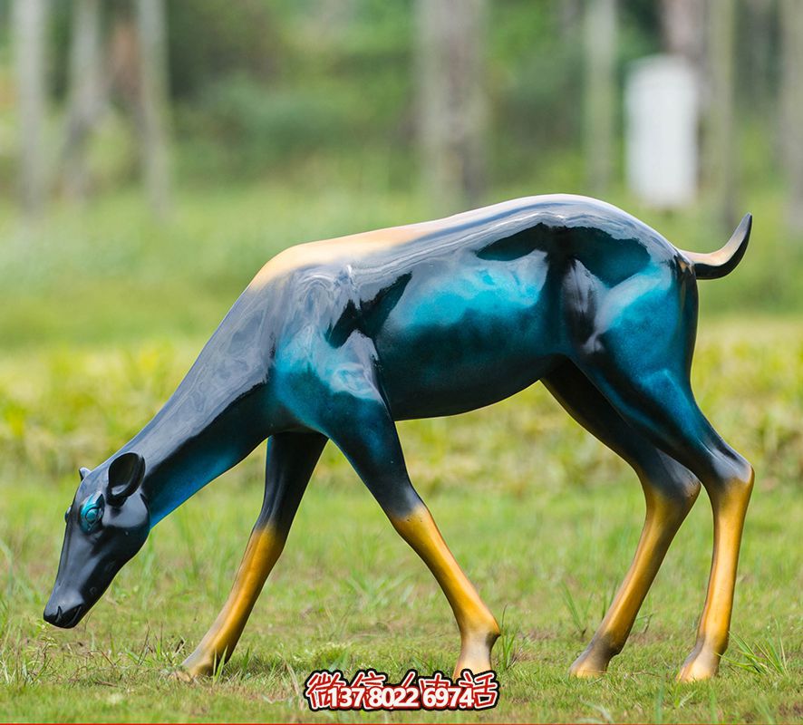 玻璃鋼彩繪梅花鹿雕塑，裝點園林景觀