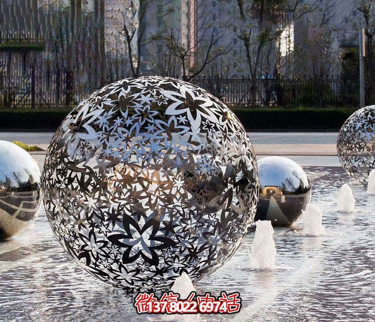 不銹鋼噴泉球雕塑，創意點亮廣場
