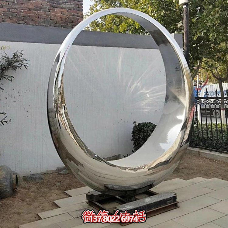 高級不銹鋼圓環(huán)雕塑，構(gòu)筑優(yōu)雅園林景觀