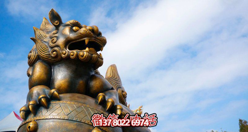 城市廣場(chǎng)創(chuàng)意不銹鋼仿銅獅子雕塑 城市廣場(chǎng)創(chuàng)意不銹鋼仿銅獅子雕塑
