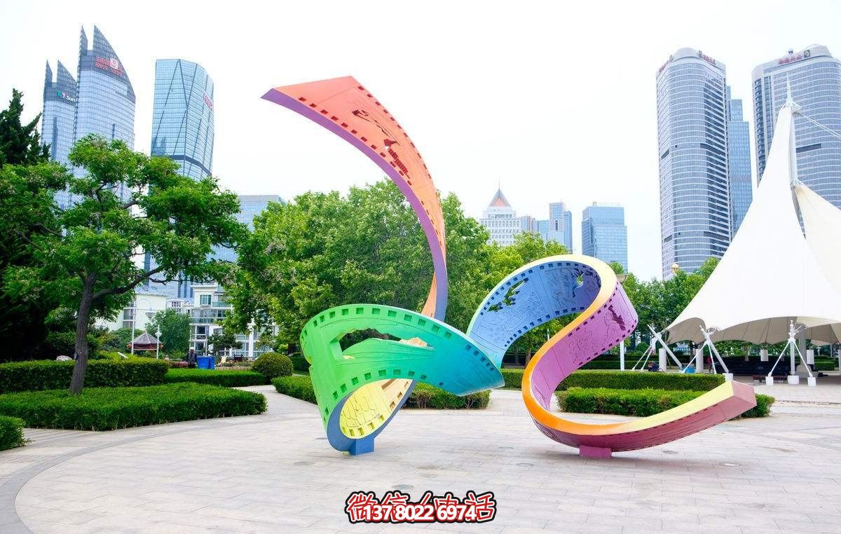 廣場(chǎng)玻璃鋼彩繪抽象藝術(shù)膠卷雕塑 廣場(chǎng)玻璃鋼彩繪抽象藝術(shù)膠卷雕塑