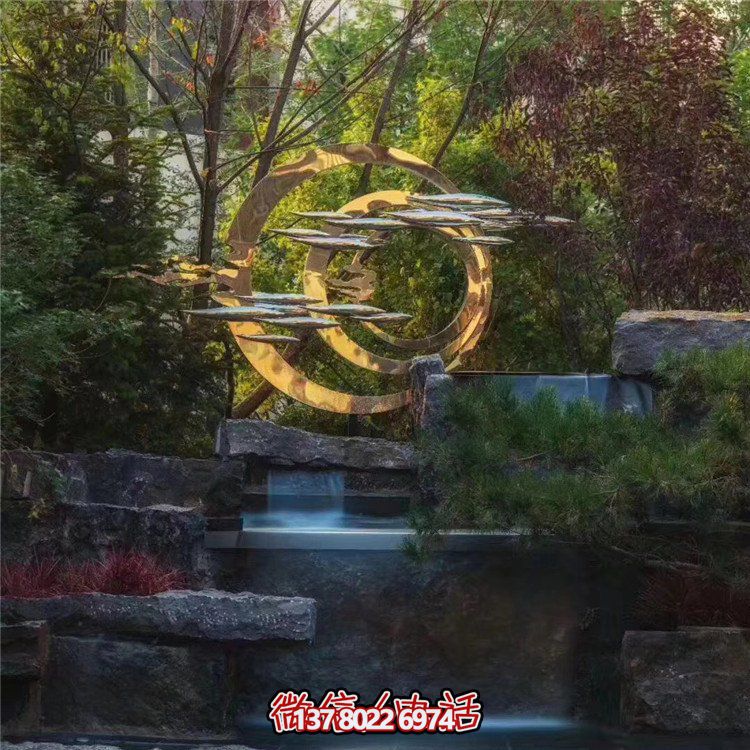 不銹鋼抽象噴漆圓環(huán)云朵藝術造型別墅園林雕塑